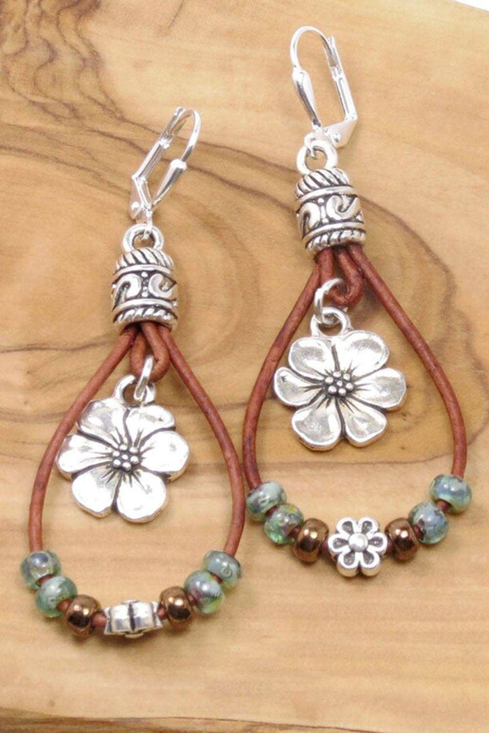 Leather Beaded Floral Dangle Earrings: Silvery / ONE SIZE