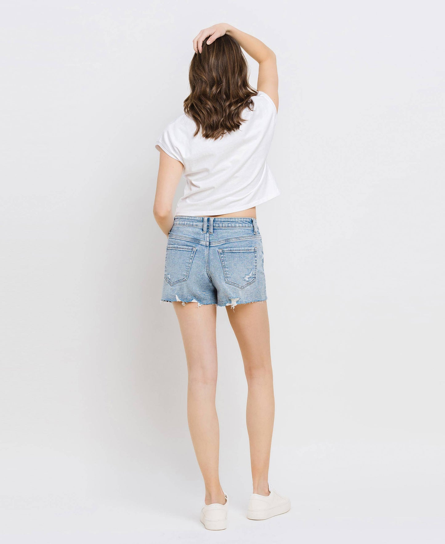 SB113 MID RISE RAW HEM SHORTS