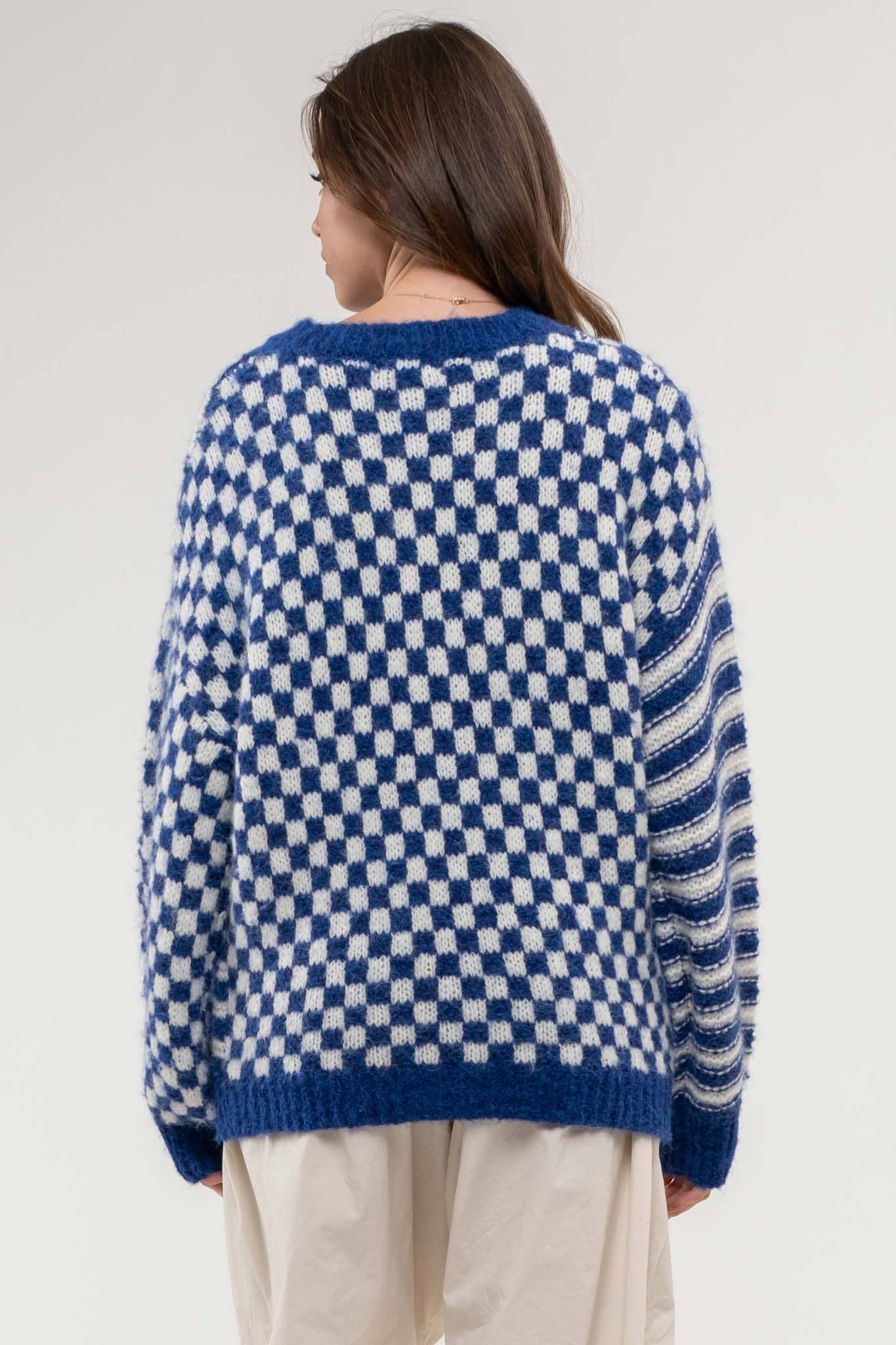 SB154 CHECKERED CREW KNIT SWEATER: ROYAL BLUE