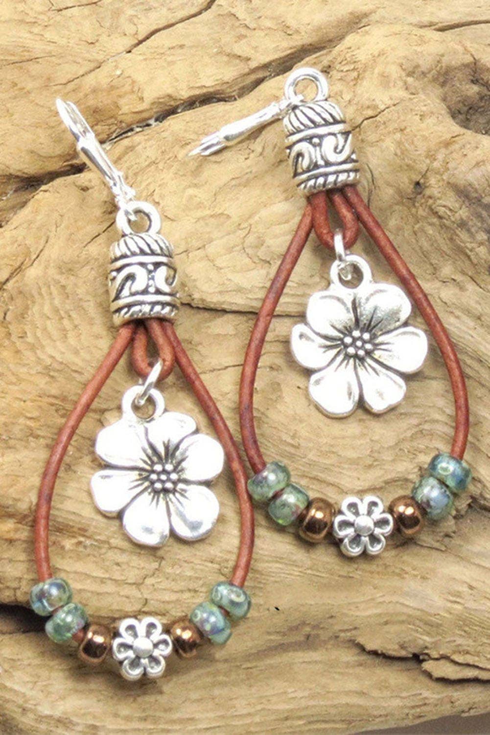 Leather Beaded Floral Dangle Earrings: Silvery / ONE SIZE
