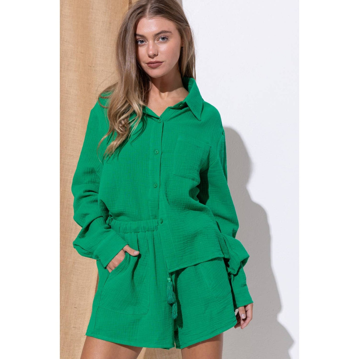 SBB782 TEXTURED WASHED GAUZE BUTTON DOWN BLOUSE