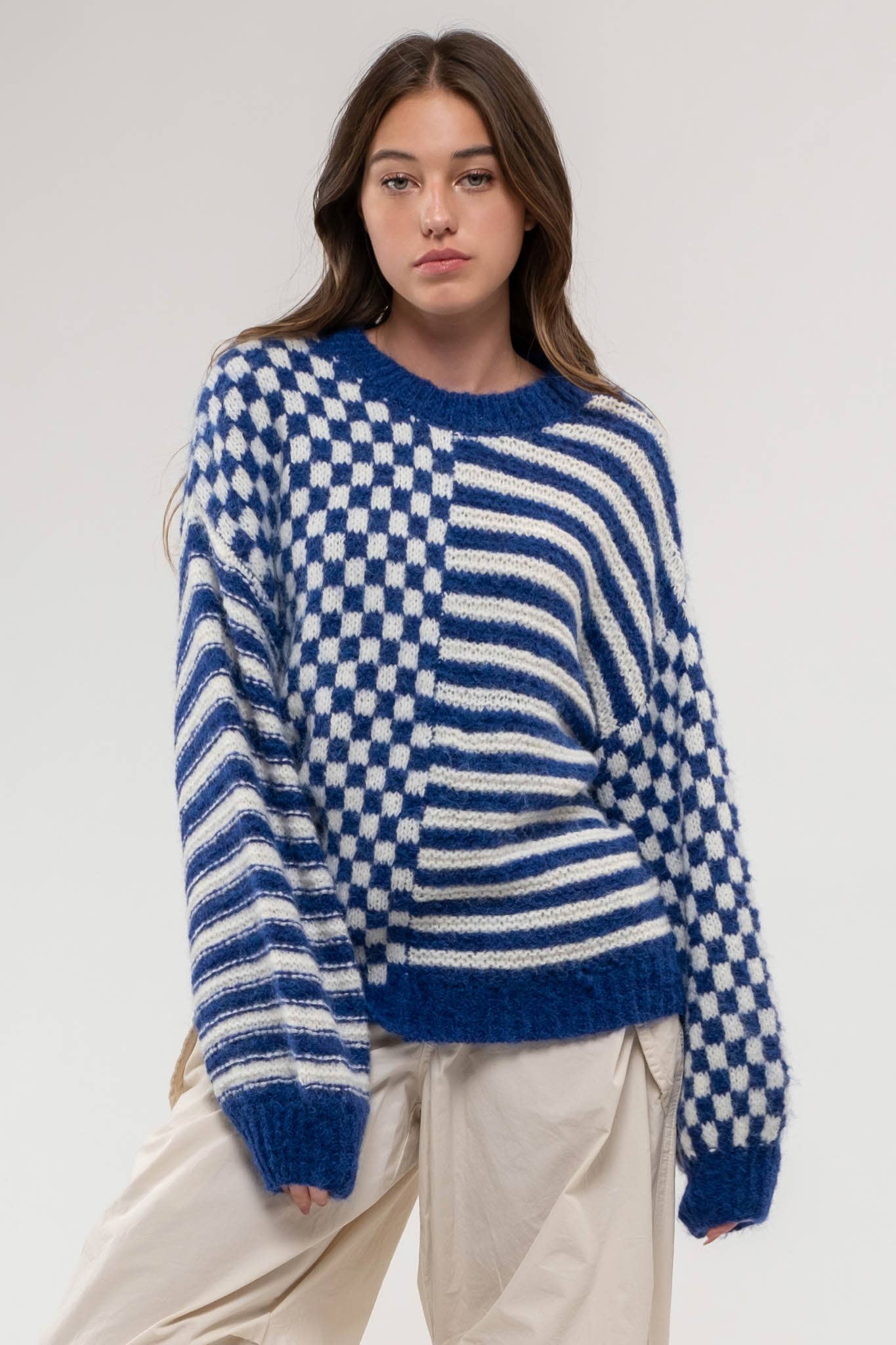 SB154 CHECKERED CREW KNIT SWEATER: ROYAL BLUE